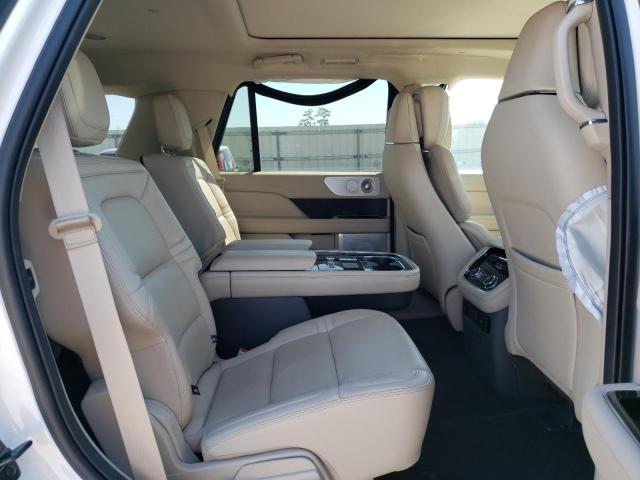5LMJJ2LT1MEL11733 - 2021 LINCOLN NAVIGATOR 白色 照片 6