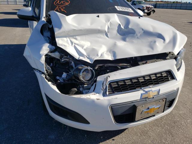 1G1JA6SH2G4111796 - 2016 CHEVROLET SONIC LS WHITE photo 9