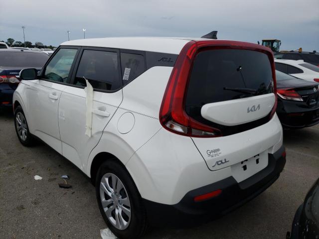 KNDJ23AU5N7835432 - 2022 KIA SOUL LX WHITE photo 3