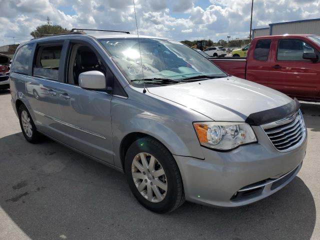 2C4RC1BGXFR565143 - 2015 CHRYSLER TOWN & COU Silber Foto 1