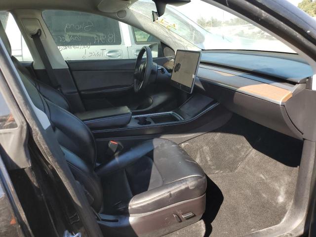 7SAYGDEF9NF307228 - 2022 TESLA MODEL Y أسود صورة 5