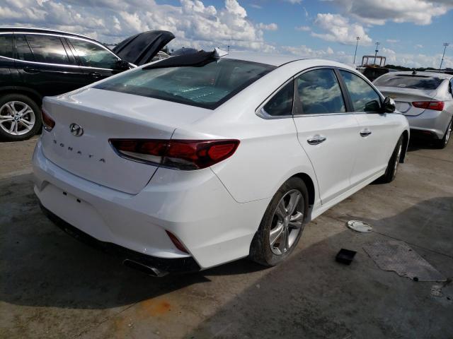 5NPE34AF7KH807094 - 2019 HYUNDAI SONATA LIM WHITE photo 4