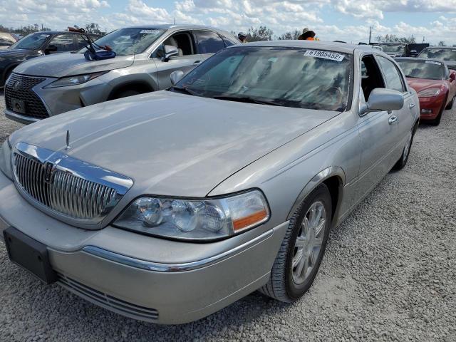 2LNHM82V58X653916 - 2009 LINCOLN TOWN CAR S SILVER photo 9