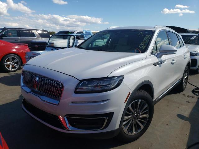 2LMPJ6K98KBL12014 - 2019 LINCOLN NAUTILUS S WHITE photo 2