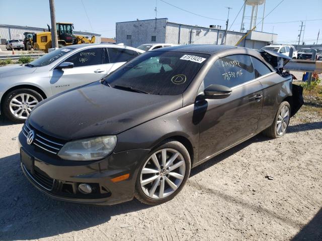 WVWBW7AH6CV003156 - 2012 VOLKSWAGEN EOS KOMFOR BLACK photo 2