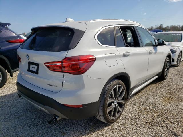 WBXHU7C33J3H43845 - 2018 BMW X1 SDRIVE2 WHITE photo 4