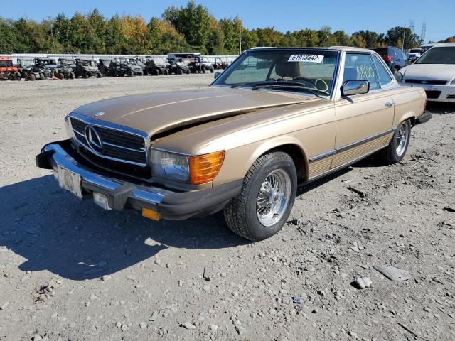 WDBBA45A7CB012829 - 1982 MERCEDES-BENZ S-CLASS GOLD photo 2