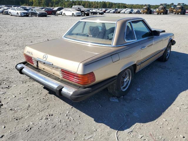 WDBBA45A7CB012829 - 1982 MERCEDES-BENZ S-CLASS GOLD photo 4