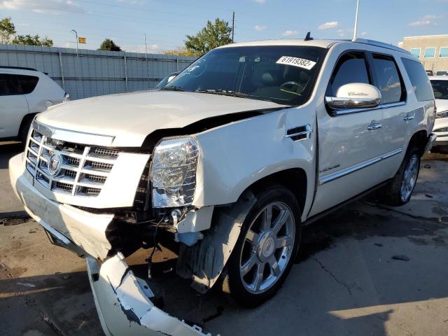 1GYS4CEFXBR188613 - 2011 CADILLAC ESCALADE P WHITE photo 2