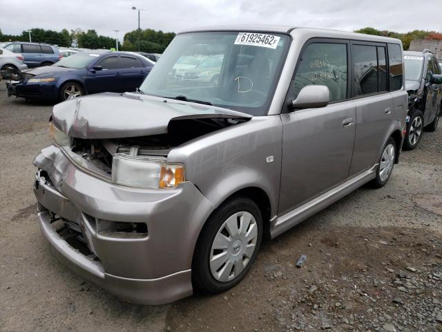 JTLKT324364087772 - 2006 TOYOTA SCION XB Silber Foto 2