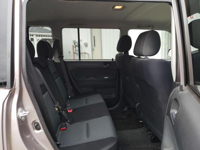 JTLKT324364087772 - 2006 TOYOTA SCION XB Silber Foto 6