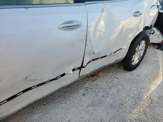 5GAERBKW4JJ182887 - 2018 BUICK ENCLAVE ES WHITE photo 9