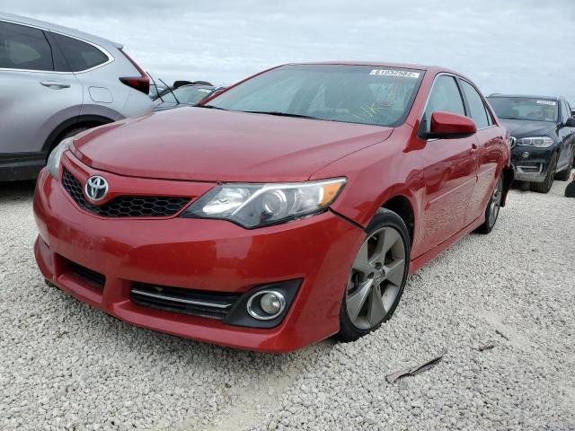 4T1BF1FK0CU609636 - 2012 TOYOTA CAMRY 4D 2 RED photo 2