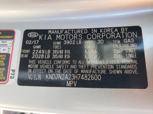 KNDJN2A23H7482600 - 2017 KIA SOUL SILVER photo 10