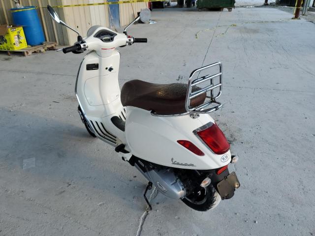 ZAPM818G3J5700843 - 2018 VESPA SPRINT 150 WHITE photo 3