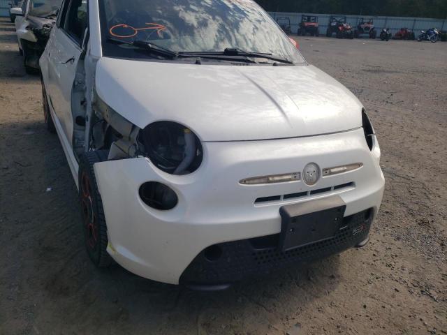 3C3CFFGE4HT598340 - 2017 FIAT 500 ELECTR WHITE photo 9