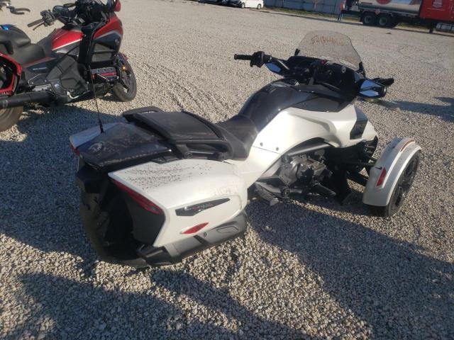 2BXREDD20NV000242 - 2022 CAN-AM SPYDER ROA WHITE photo 4