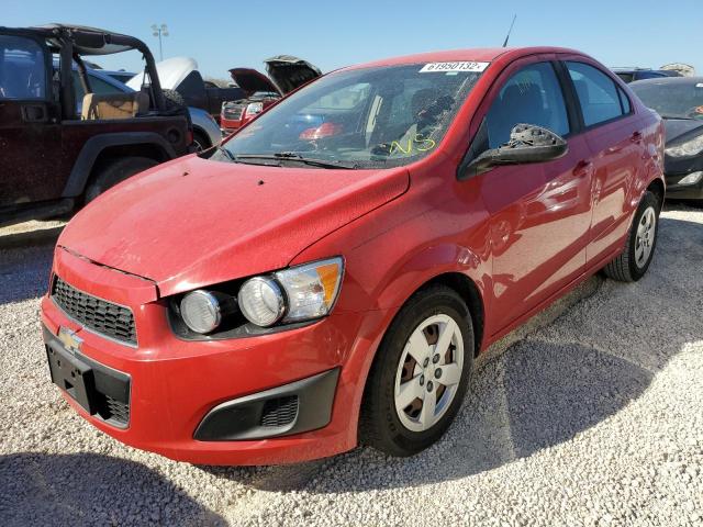 1G1JA5SH8D4154951 - 2013 CHEVROLET SONIC LS RED photo 2