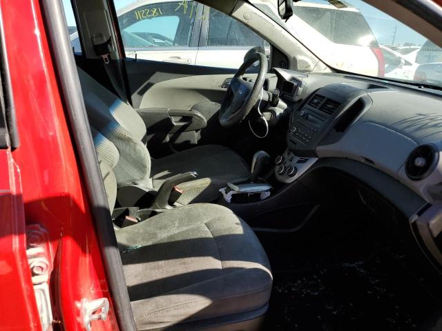 1G1JA5SH8D4154951 - 2013 CHEVROLET SONIC LS RED photo 5