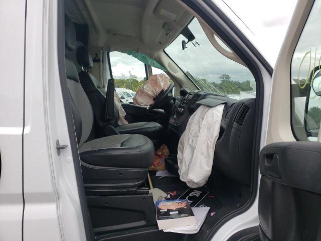 3C6TRVAG9KE540931 - 2019 RAM PROMASTER WHITE photo 5