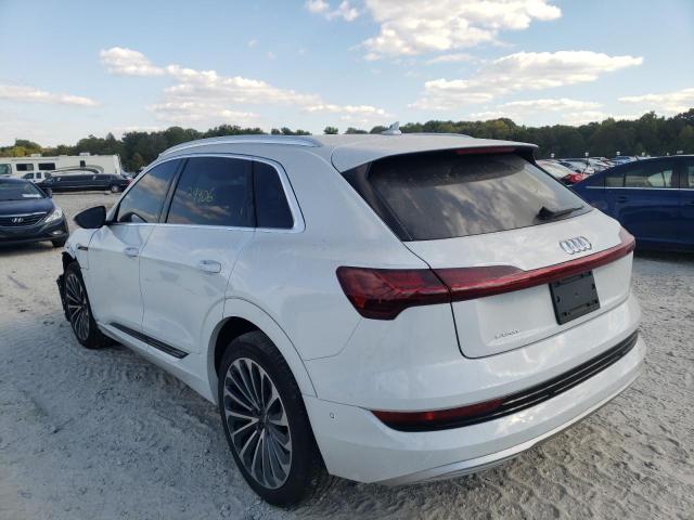 WA1VABGE4KB021631 - 2019 AUDI E-TRON PRE WHITE photo 3