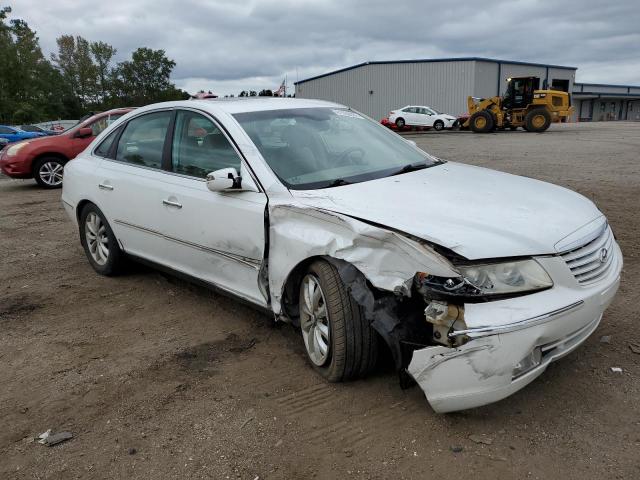 KMHFC46F27A237741 - 2007 HYUNDAI AZERA SE WHITE photo 1