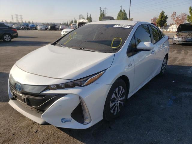 JTDKAMFP0M3168372 - 2021 TOYOTA PRIUS PRIM WHITE photo 2