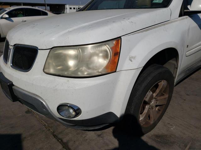 2CKDL63F376022936 - 2007 PONTIAC TORRENT WHITE photo 9