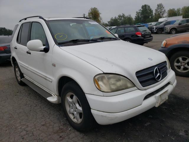 4JGAB54E01A254218 - 2001 MERCEDES-BENZ ML 320 WHITE photo 1