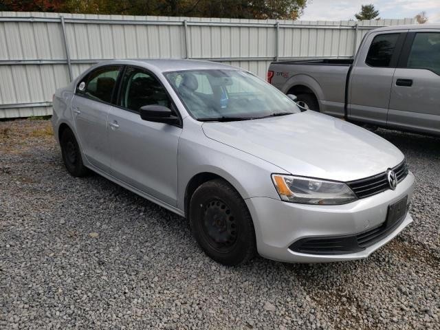3VW2K7AJ9EM305209 - 2014 VOLKSWAGEN JETTA BASE SILVER photo 1