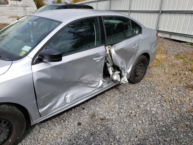 3VW2K7AJ9EM305209 - 2014 VOLKSWAGEN JETTA BASE SILVER photo 9
