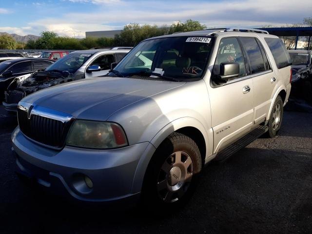 5LMFU28R94LJ15092 - 2004 LINCOLN NAVIGATOR 银色 照片 2