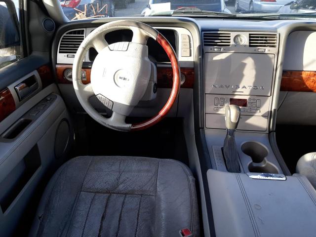 5LMFU28R94LJ15092 - 2004 LINCOLN NAVIGATOR 银色 照片 9