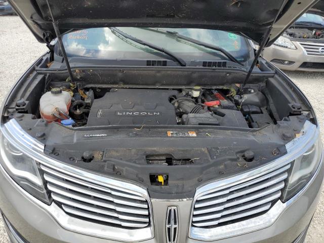 2LMTJ6LRXGBL75832 - 2016 LINCOLN MKX RESERV TAN photo 7