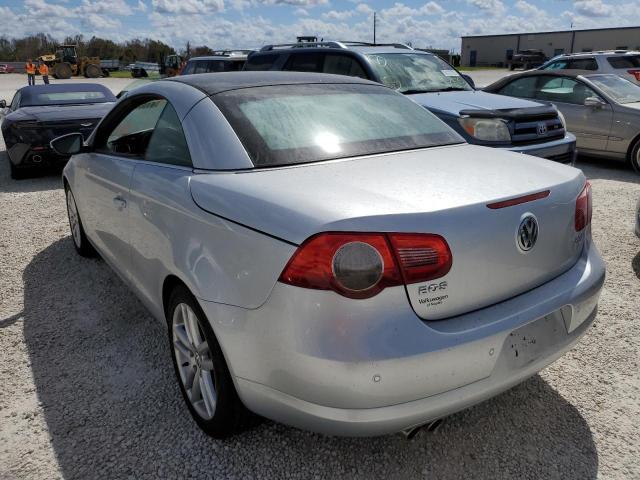 WVWFA71F99V017754 - 2009 VOLKSWAGEN EOS LUX 银色 照片 3