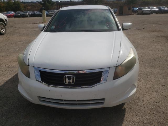 1HGCP26479A147715 - 2009 HONDA ACCORD LXP WHITE photo 9