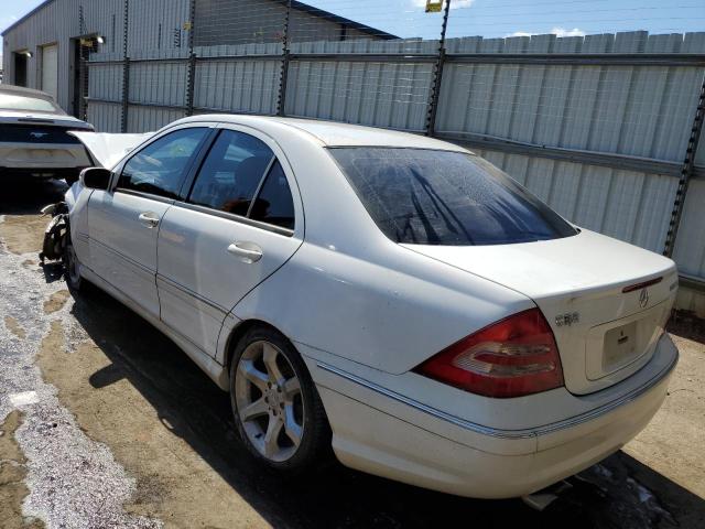 WDBRF65J32F215784 - 2002 MERCEDES-BENZ C 32 AMG K WHITE photo 3