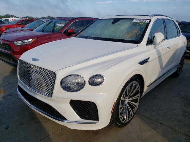 SJAAM2ZV2MC033574 - 2021 BENTLEY BENTAYGA WHITE photo 2