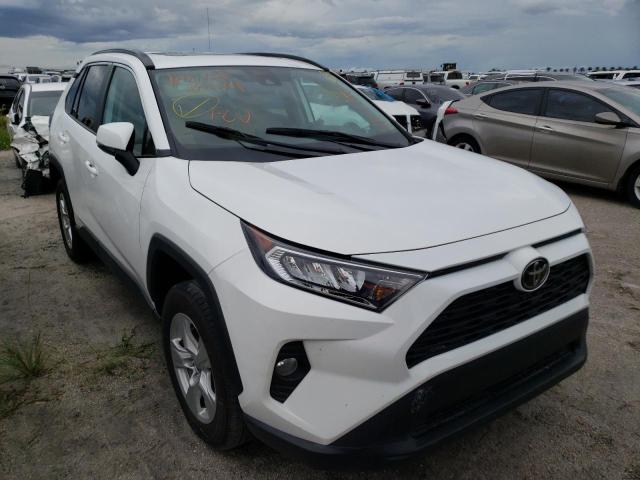 2T3W1RFV2MC150760 - 2021 TOYOTA RAV4 XLE WHITE photo 1