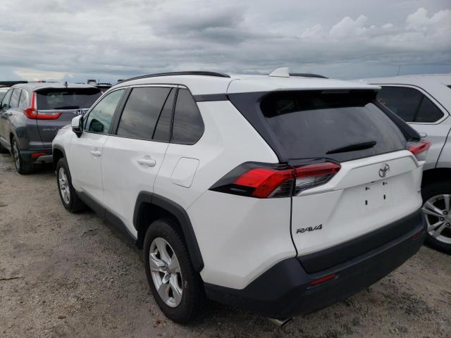 2T3W1RFV2MC150760 - 2021 TOYOTA RAV4 XLE WHITE photo 3