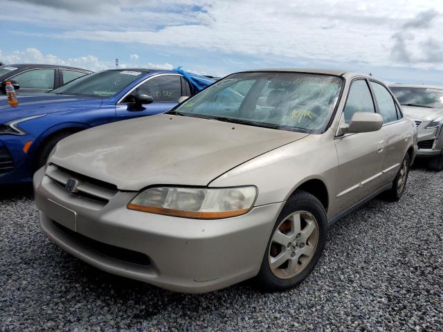 1HGCG5671YA089157 - 2000 HONDA ACCORD SEI GOLD photo 2