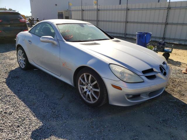 WDBWK56F95F030145 - 2005 MERCEDES-BENZ SLK 350 SILVER photo 9