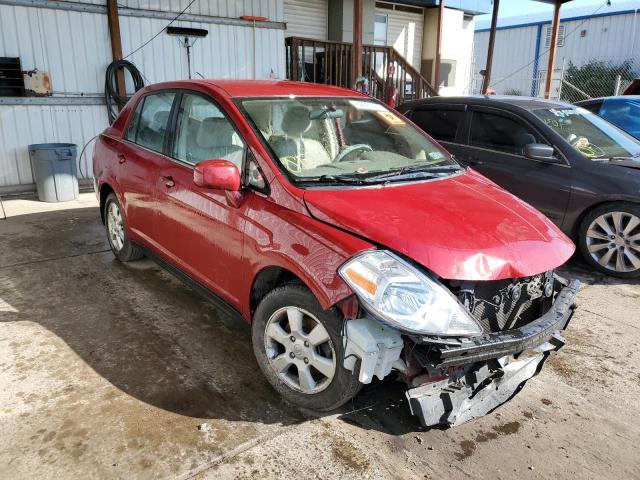 3N1BC11E07L446178 - 2007 NISSAN VERSA S RED photo 1