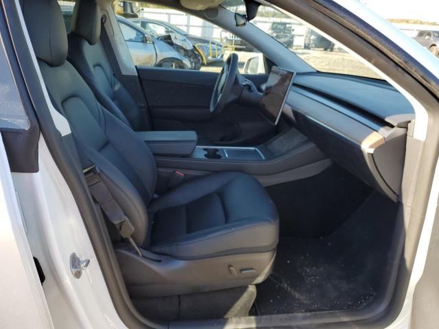 7SAYGDEE2NF315372 - 2022 TESLA MODEL Y أبيض صورة 5