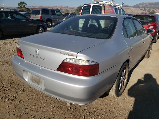 19UUA56922A028012 - 2002 ACURA 3.2TL TYPE SILVER photo 4