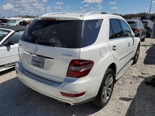 4JGBB8GB0BA638802 - 2011 MERCEDES-BENZ ML 350 4MA WHITE photo 4