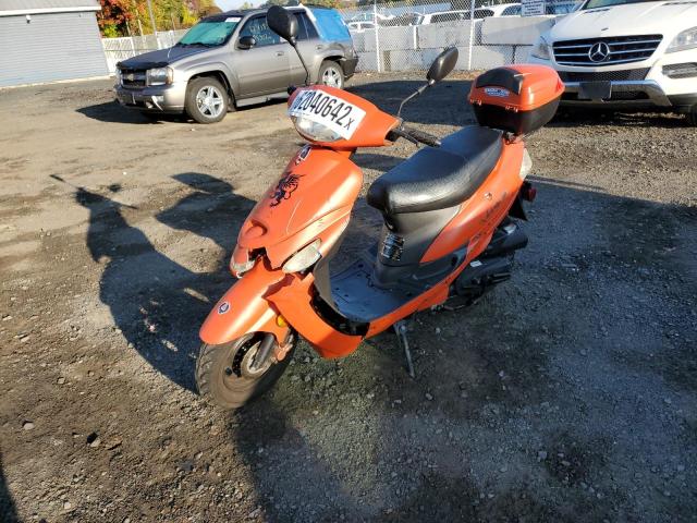 L9NTEACB1D1039103 - 2013 TAOT SCOOTER ORANGE photo 2