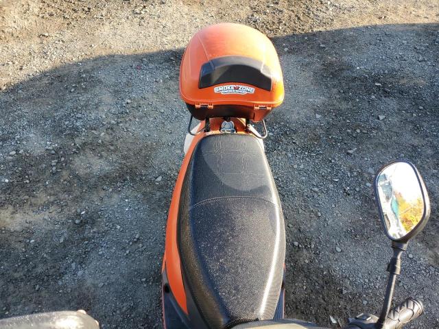 L9NTEACB1D1039103 - 2013 TAOT SCOOTER ORANGE photo 6