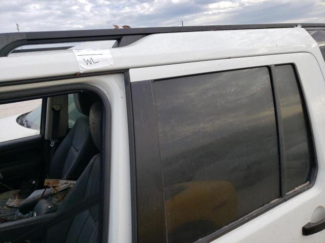 SALAK2V61EA717685 - 2014 LAND ROVER LR4 HSE LU WHITE photo 9