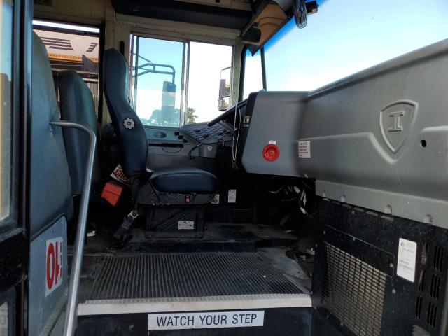 4DRBUAFN25B977847 - 2005 IC CORPORATION 3000 YELLOW photo 5